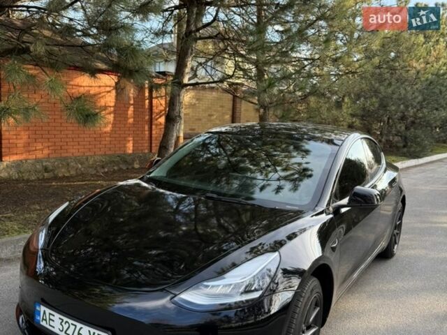 Черный Тесла Модель 3, объемом двигателя 0 л и пробегом 161 тыс. км за 16999 $, фото 1 на Automoto.ua