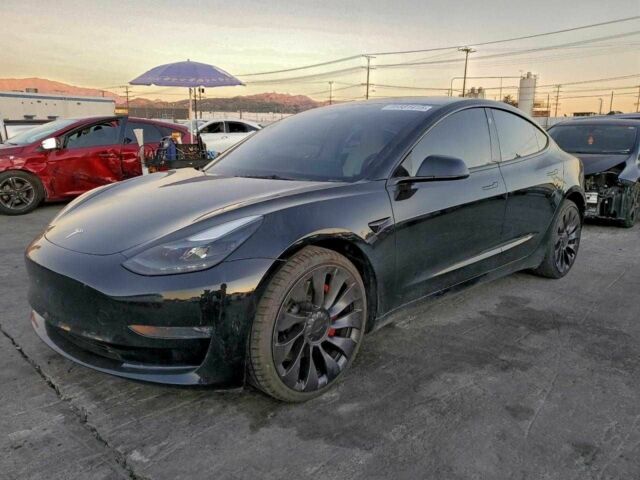 Черный Тесла Модель 3, объемом двигателя 0 л и пробегом 39 тыс. км за 10000 $, фото 1 на Automoto.ua