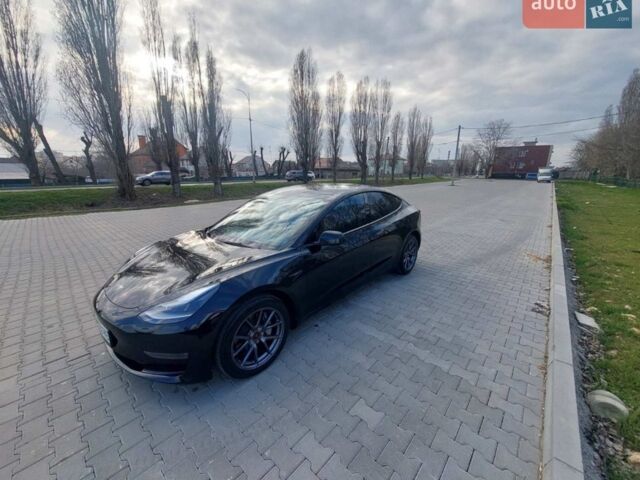 Черный Тесла Модель 3, объемом двигателя 0 л и пробегом 68 тыс. км за 21100 $, фото 1 на Automoto.ua