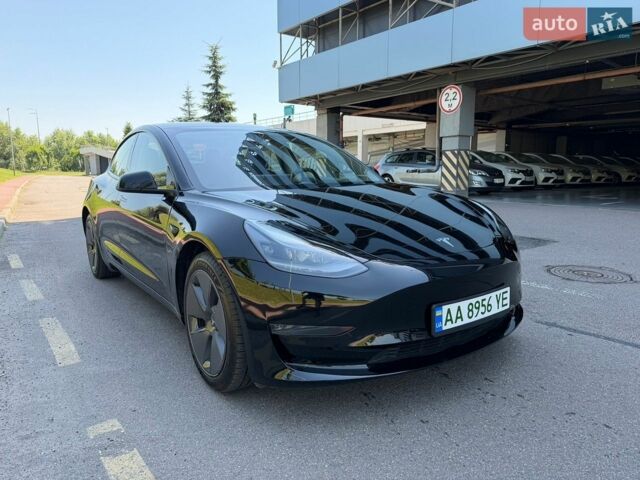 Чорний Тесла Модель 3, об'ємом двигуна 0 л та пробігом 38 тис. км за 23950 $, фото 1 на Automoto.ua
