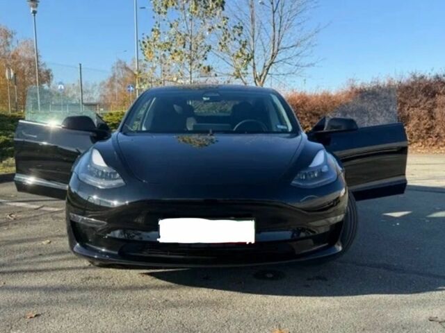 Черный Тесла Модель 3, объемом двигателя 0 л и пробегом 15 тыс. км за 15000 $, фото 1 на Automoto.ua