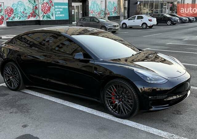 Чорний Тесла Модель 3, об'ємом двигуна 0 л та пробігом 8 тис. км за 30500 $, фото 1 на Automoto.ua