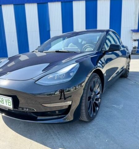 Чорний Тесла Модель 3, об'ємом двигуна 0 л та пробігом 92 тис. км за 23500 $, фото 1 на Automoto.ua