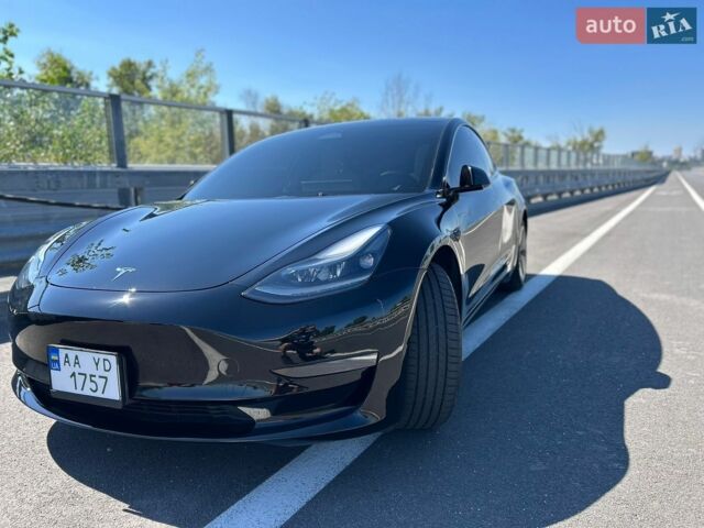 Чорний Тесла Модель 3, об'ємом двигуна 0 л та пробігом 65 тис. км за 20600 $, фото 1 на Automoto.ua
