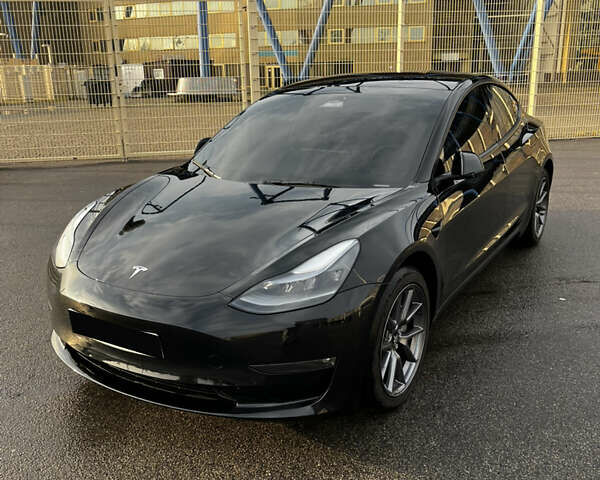 Черный Тесла Модель 3, объемом двигателя 0 л и пробегом 61 тыс. км за 23000 $, фото 1 на Automoto.ua