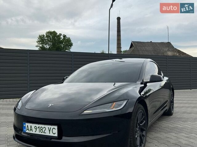 Черный Тесла Модель 3, объемом двигателя 0 л и пробегом 11 тыс. км за 28700 $, фото 1 на Automoto.ua
