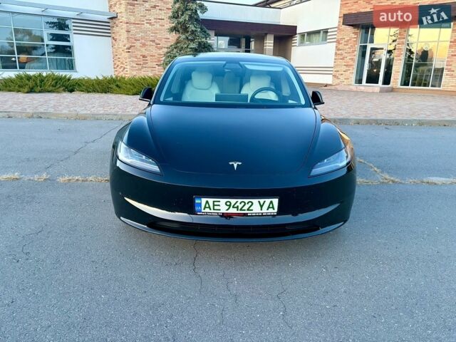 Черный Тесла Модель 3, объемом двигателя 0 л и пробегом 37 тыс. км за 31900 $, фото 1 на Automoto.ua