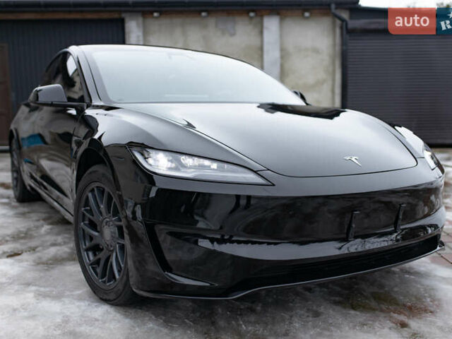 Чорний Тесла Модель 3, об'ємом двигуна 0 л та пробігом 21 тис. км за 27250 $, фото 1 на Automoto.ua