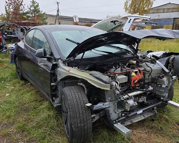 Тесла Модель 3 2024 у Коростене на Automoto.ua Чорний Тесла Модель 3, об'ємом двигуна 0 л та пробігом 25 тис. км за 19800 $, фото 1 на Automoto.ua