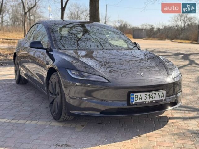 Черный Тесла Модель 3, объемом двигателя 0 л и пробегом 11 тыс. км за 25999 $, фото 1 на Automoto.ua