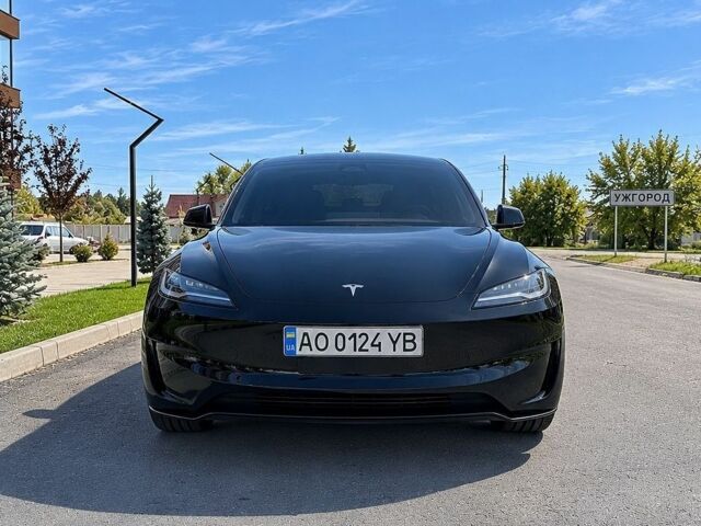 Черный Тесла Модель 3, объемом двигателя 0 л и пробегом 26 тыс. км за 32000 $, фото 1 на Automoto.ua
