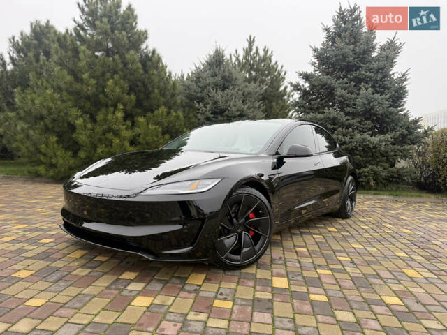 Чорний Тесла Модель 3, об'ємом двигуна 0 л та пробігом 7 тис. км за 45900 $, фото 1 на Automoto.ua