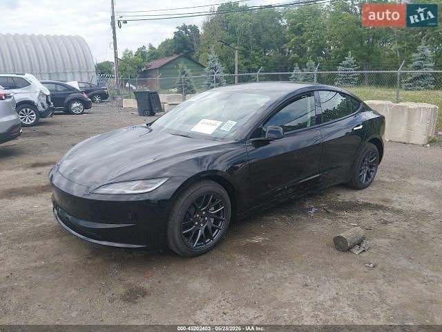 Чорний Тесла Модель 3, об'ємом двигуна 0 л та пробігом 1 тис. км за 9900 $, фото 1 на Automoto.ua