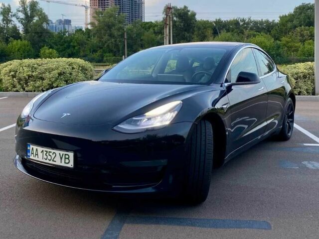 Чорний Тесла Модель 3, об'ємом двигуна 0 л та пробігом 70 тис. км за 13100 $, фото 1 на Automoto.ua