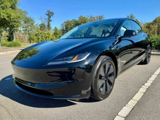 Тесла Модель 3 2025 в Чернигове на Automoto.ua Черный Тесла Модель 3, объемом двигателя 0 л и пробегом 1 тыс. км за 22000 $, фото 1 на Automoto.ua