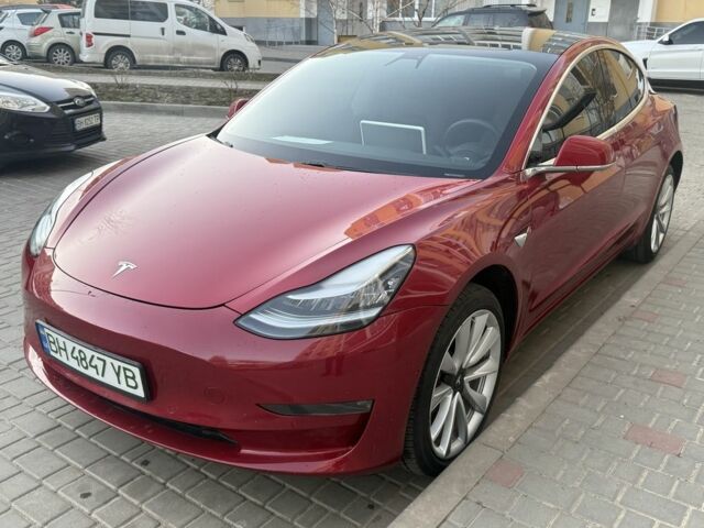 Червоний Тесла Модель 3, об'ємом двигуна 0 л та пробігом 93 тис. км за 27000 $, фото 1 на Automoto.ua