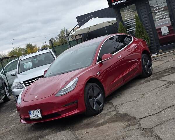 Красный Тесла Модель 3, объемом двигателя 0 л и пробегом 69 тыс. км за 18300 $, фото 1 на Automoto.ua