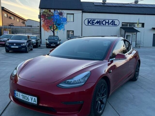 Красный Тесла Модель 3, объемом двигателя 0 л и пробегом 131 тыс. км за 18000 $, фото 1 на Automoto.ua