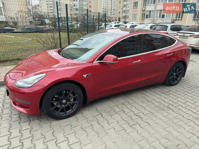 Красный Тесла Модель 3, объемом двигателя 0 л и пробегом 95 тыс. км за 19800 $, фото 1 на Automoto.ua
