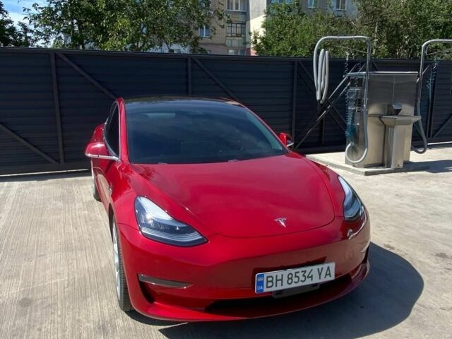 Червоний Тесла Модель 3, об'ємом двигуна 0 л та пробігом 130 тис. км за 16476 $, фото 1 на Automoto.ua