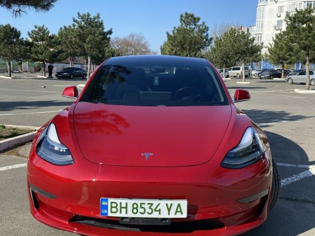 Красный Тесла Модель 3, объемом двигателя 0 л и пробегом 122 тыс. км за 16500 $, фото 1 на Automoto.ua