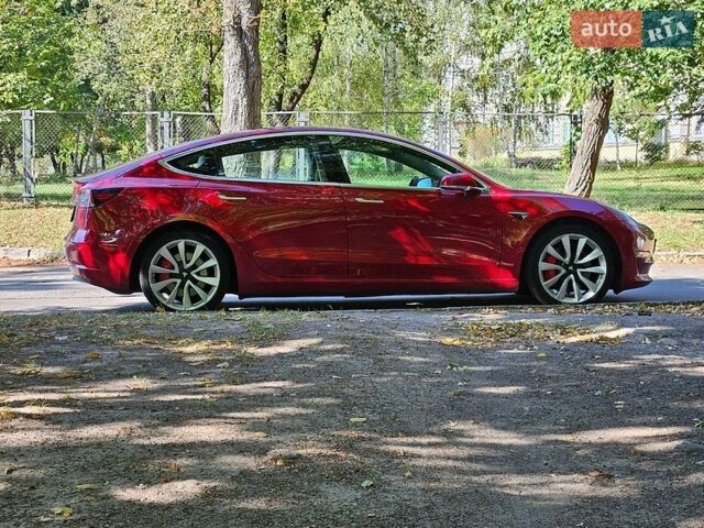 Красный Тесла Модель 3, объемом двигателя 0 л и пробегом 93 тыс. км за 16900 $, фото 1 на Automoto.ua