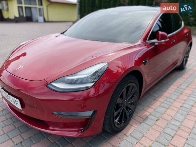 Тесла Модель 3 2018 у Чернівцях на Automoto.ua Червоний Тесла Модель 3, об'ємом двигуна 0 л та пробігом 235 тис. км за 16200 $, фото 1 на Automoto.ua