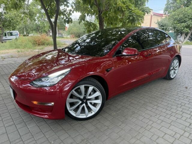 Красный Тесла Модель 3, объемом двигателя 0 л и пробегом 139 тыс. км за 17006 $, фото 1 на Automoto.ua