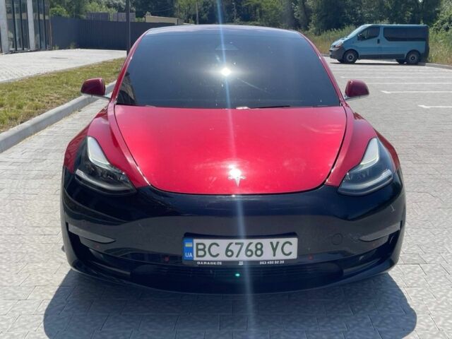 Красный Тесла Модель 3, объемом двигателя 0 л и пробегом 130 тыс. км за 14000 $, фото 1 на Automoto.ua