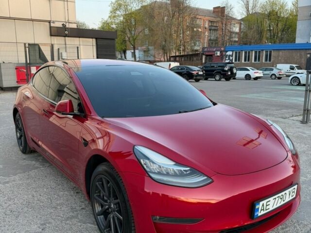 Червоний Тесла Модель 3, об'ємом двигуна 0 л та пробігом 115 тис. км за 19999 $, фото 1 на Automoto.ua