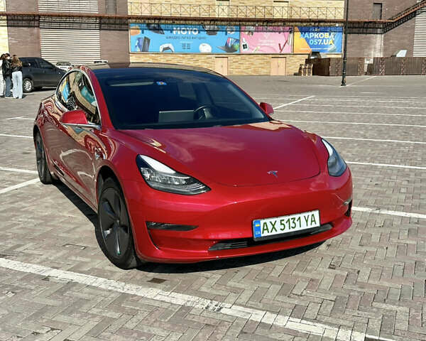 Красный Тесла Модель 3, объемом двигателя 0 л и пробегом 130 тыс. км за 16800 $, фото 1 на Automoto.ua