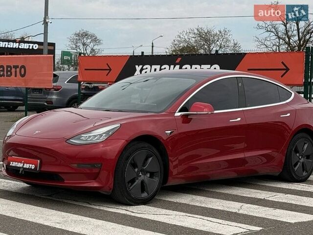 Красный Тесла Модель 3, объемом двигателя 0 л и пробегом 320 тыс. км за 15000 $, фото 1 на Automoto.ua