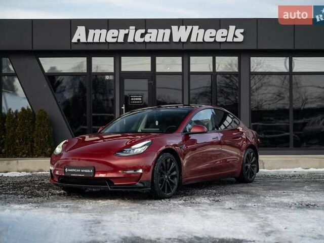Червоний Тесла Модель 3, об'ємом двигуна 0 л та пробігом 113 тис. км за 16900 $, фото 1 на Automoto.ua
