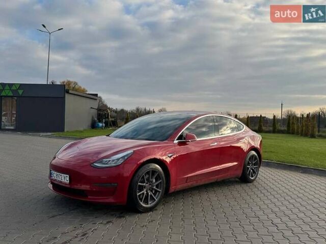 Красный Тесла Модель 3, объемом двигателя 0 л и пробегом 68 тыс. км за 17900 $, фото 1 на Automoto.ua