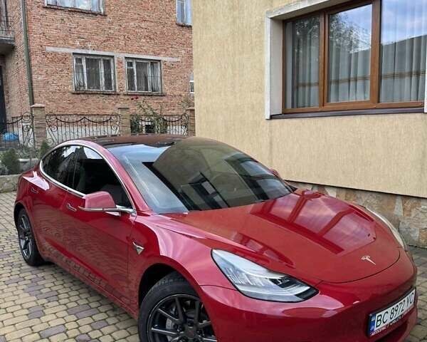 Красный Тесла Модель 3, объемом двигателя 0 л и пробегом 65 тыс. км за 16800 $, фото 1 на Automoto.ua