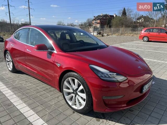 Красный Тесла Модель 3, объемом двигателя 0 л и пробегом 140 тыс. км за 17400 $, фото 1 на Automoto.ua
