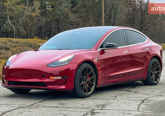 Червоний Тесла Модель 3, об'ємом двигуна 0 л та пробігом 149 тис. км за 19499 $, фото 1 на Automoto.ua