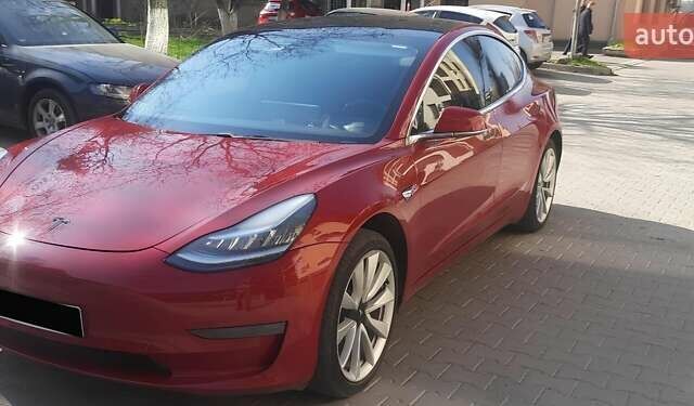 Красный Тесла Модель 3, объемом двигателя 0 л и пробегом 158 тыс. км за 15951 $, фото 1 на Automoto.ua