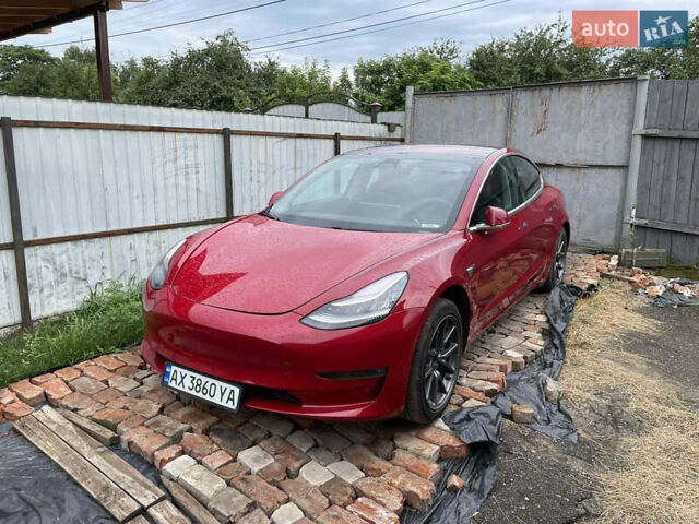 Красный Тесла Модель 3, объемом двигателя 0 л и пробегом 137 тыс. км за 15000 $, фото 1 на Automoto.ua