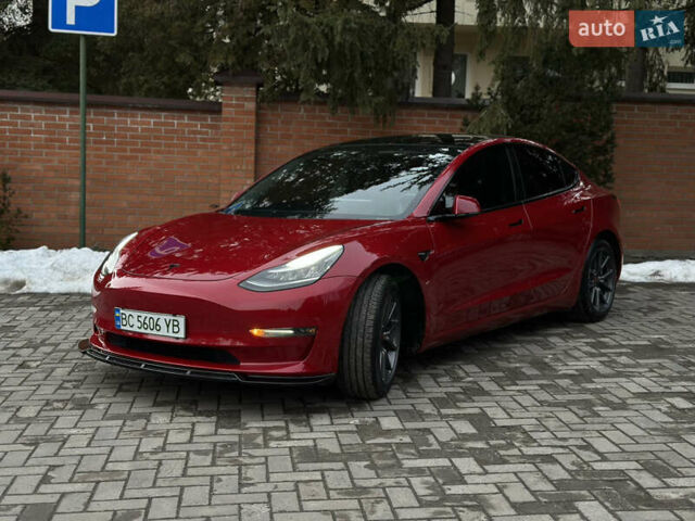 Красный Тесла Модель 3, объемом двигателя 0 л и пробегом 92 тыс. км за 19000 $, фото 1 на Automoto.ua