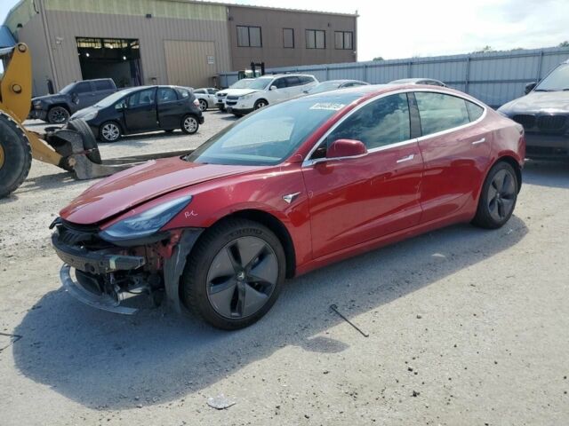 Червоний Тесла Модель 3, об'ємом двигуна 0 л та пробігом 84 тис. км за 10400 $, фото 1 на Automoto.ua