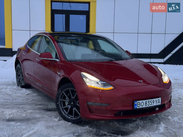 Красный Тесла Модель 3, объемом двигателя 0 л и пробегом 110 тыс. км за 20500 $, фото 1 на Automoto.ua