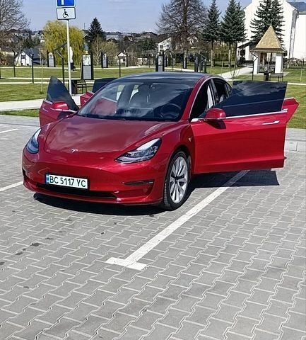 Червоний Тесла Модель 3, об'ємом двигуна 0 л та пробігом 92 тис. км за 16900 $, фото 1 на Automoto.ua