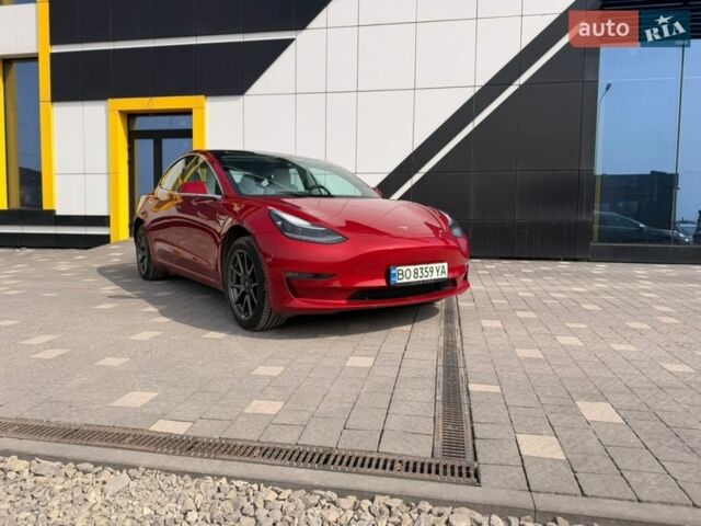 Красный Тесла Модель 3, объемом двигателя 0 л и пробегом 110 тыс. км за 19165 $, фото 1 на Automoto.ua