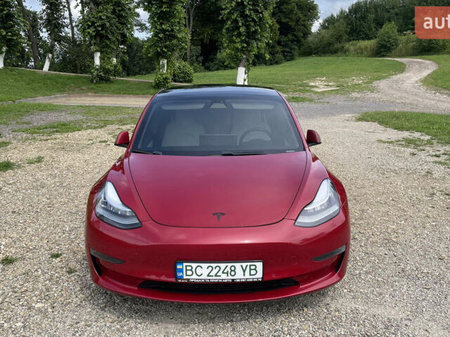 Красный Тесла Модель 3, объемом двигателя 0 л и пробегом 119 тыс. км за 21000 $, фото 1 на Automoto.ua