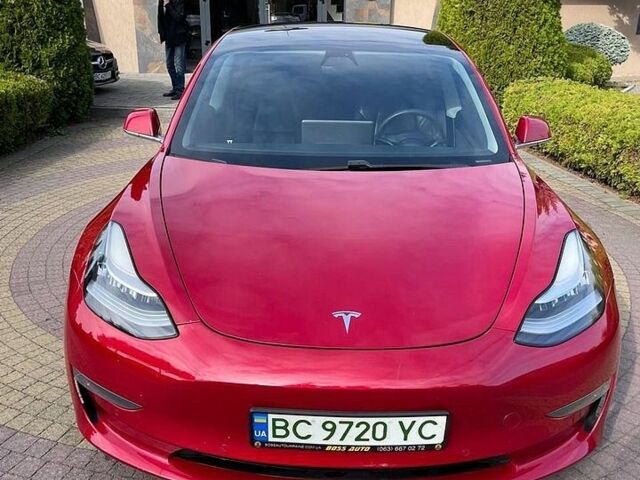 Красный Тесла Модель 3, объемом двигателя 0 л и пробегом 156 тыс. км за 18500 $, фото 1 на Automoto.ua
