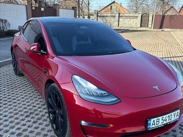 Красный Тесла Модель 3, объемом двигателя 0 л и пробегом 156 тыс. км за 20500 $, фото 1 на Automoto.ua