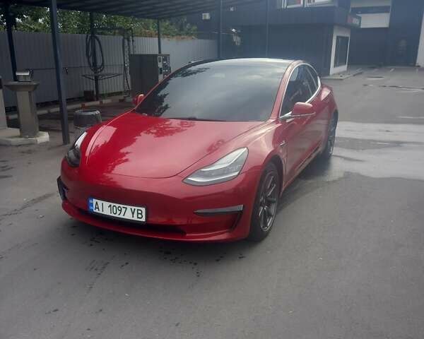Тесла Модель 3 2020 у Белой Церкве на Automoto.ua Червоний Тесла Модель 3, об'ємом двигуна 0 л та пробігом 101 тис. км за 22000 $, фото 1 на Automoto.ua