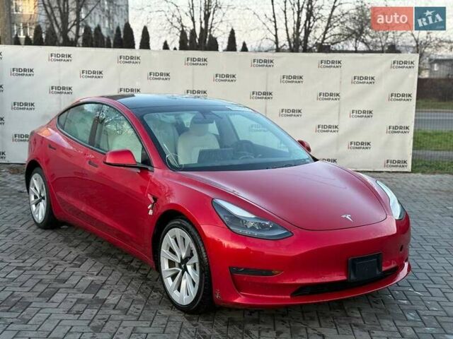 Красный Тесла Модель 3, объемом двигателя 0 л и пробегом 187 тыс. км за 13600 $, фото 1 на Automoto.ua