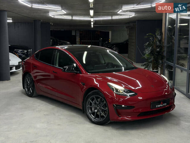 Красный Тесла Модель 3, объемом двигателя 0 л и пробегом 120 тыс. км за 20900 $, фото 1 на Automoto.ua